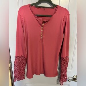 🌺 3/$28 🌺. Henley With Crochet Sleeve